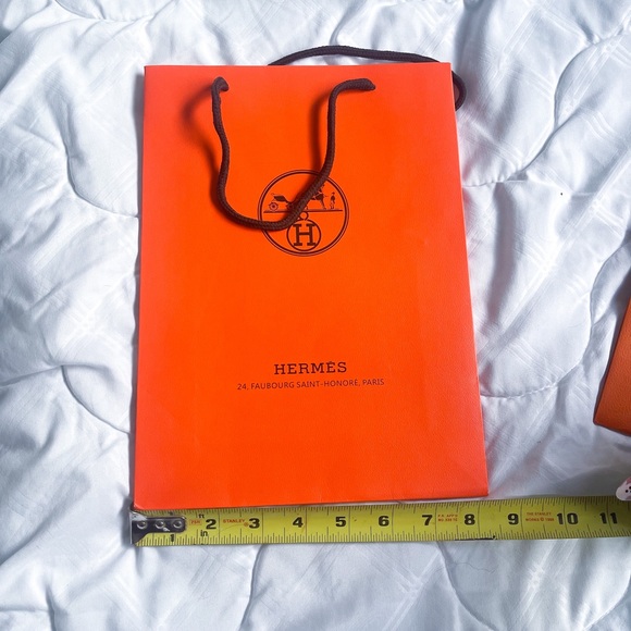 Hermes Shopping Bags - Picture 3 of 3